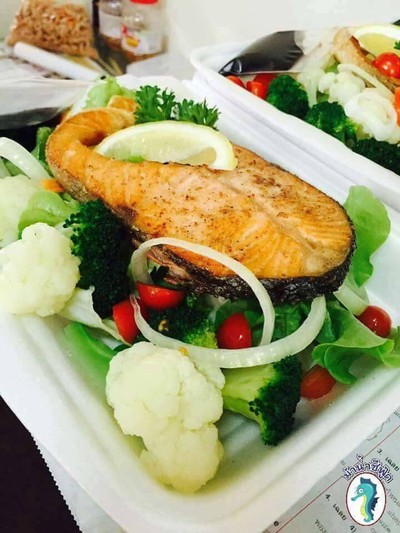 ม้าน้ำซีฟู้ด ลาดพร้าว รัชดา