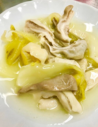 กระเพาะหมูผัดเกี่ยมฉ่าย