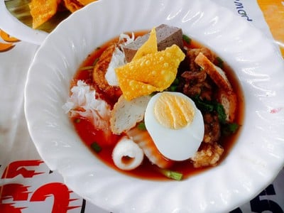 ก๋วยเตี๋ยวกะลา ริมน้ำยม