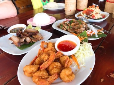 ส้มตำเฌอ เฌอ สัตหีบ