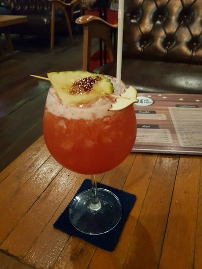 มาลี มานะ