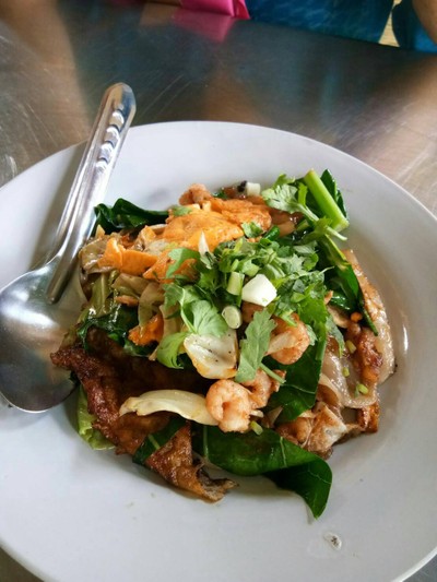 ผัดซีอิ้วกุ้ง