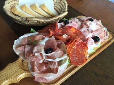 MAKE ME WINE เมคมีไวน์ ลำลูกกา คลอง 4