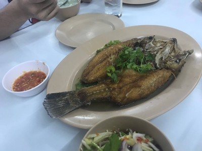 ปลากระพงทอดน้ำปลา