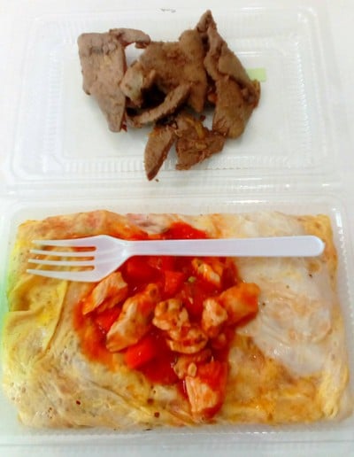 มักกะโรนีไก่ห่อไข่+ตับทอด
