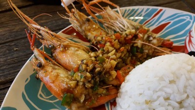 ข้าวกุ้งผัดพริกเกลือ
