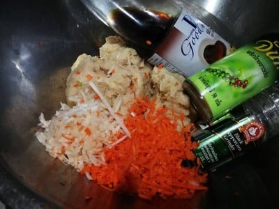 วิธีทำ ขนมจีบอกไก่ วิธีทำ ขนมจีบอกไก่