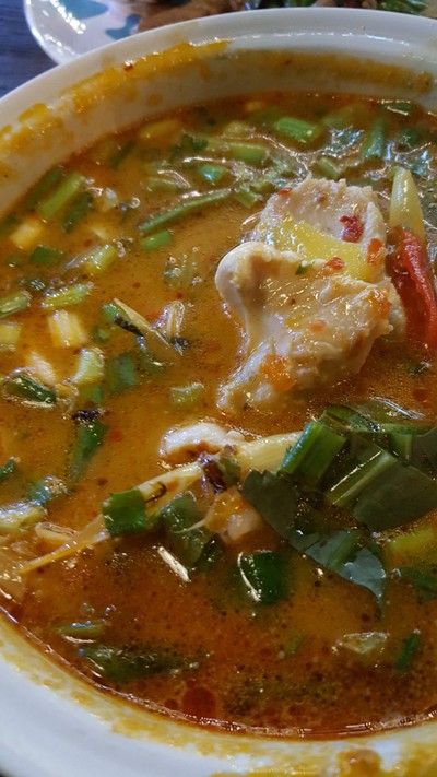 ต้มยำไก่บ้าน ร้านแวะเลย