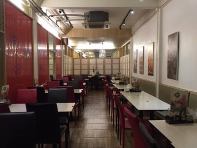 เหอ เฉิน ฟง DIM SUM & BBQ วัดมังกร เหอ เฉิน ฟง DIM SUM & BBQ วัดมังกร