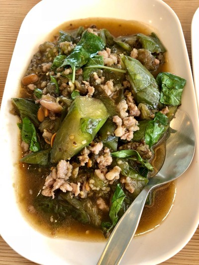 ผัดมะเขือยาวหมูสับ