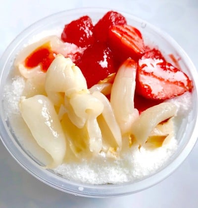 สตรอว์เบอร์รี่ ลิ้นจี่