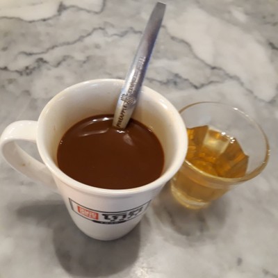 กาแฟร้อน