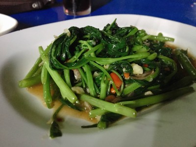 ผักบุ้งไฟแดง