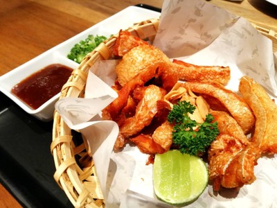 ท้องปลาแซลมอนหมักน้ำปลาทอด ราคา 180 บาท++