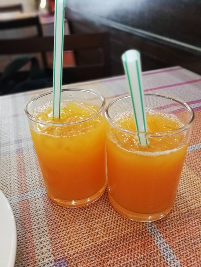 อาหาร หรือ เครื่องดื่ม