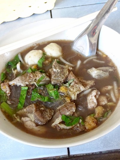 ก๋วยเตี๋ยวหมูตุ๋น