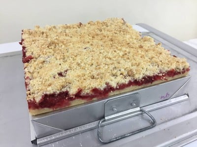 วิธีทำ Strawberry crumble