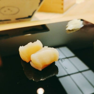 ซูชืหอยเชลล็