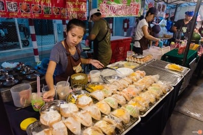 หลาดจี