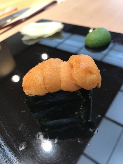 ข้าวห่อสาหร่ายหน้าไข่เม่น