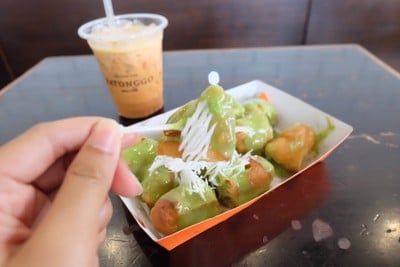 ปาท่องโก๋เสวย คาเฟ่ บางลำพู
