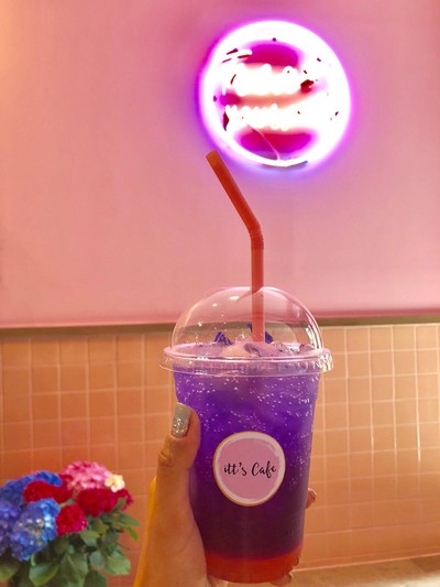 Superb Butterfly Pea & Lychee Soda