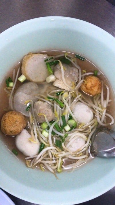 เมนูของร้าน เจ๊โหนก ก๋วยเตี๋ยวลูกชิ้นแคะ (พระราม 2) พระราม 2