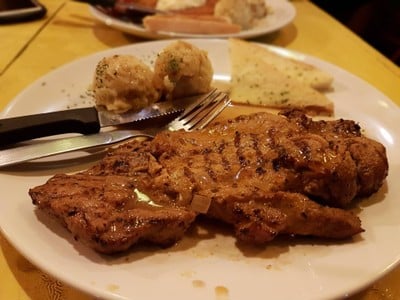 สเต็กสันคอหมู