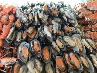 อาหาร หรือ เครื่องดื่ม