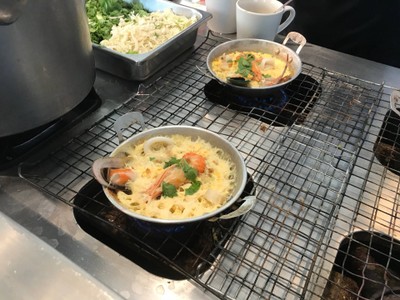 อาหาร หรือ เครื่องดื่ม