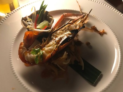 ผัดไทยกุ้งแม่น้ำ