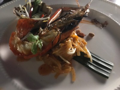 ผัดไทยกุ้งแม่น้ำ