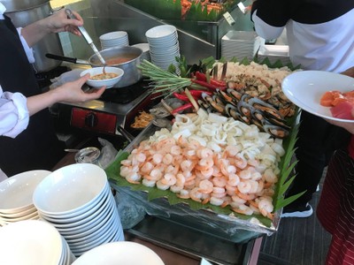 อาหาร หรือ เครื่องดื่ม