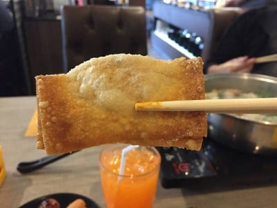 เกี๊ยวไข่ทอด