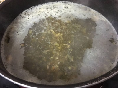 วิธีทำ แกงผักปั๋งกะปิแหนมหมูสับ