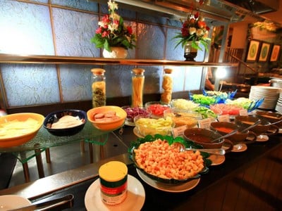 โรงแรมพินนาเคิล