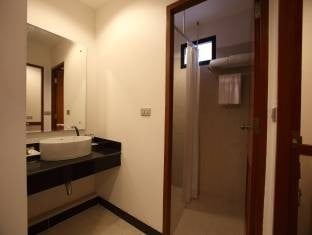 Bangsaen Heritage Hotel