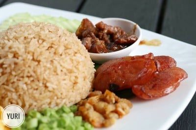 ข้าวคลุกกะปิ