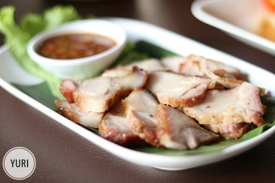 คอหมูย่าง