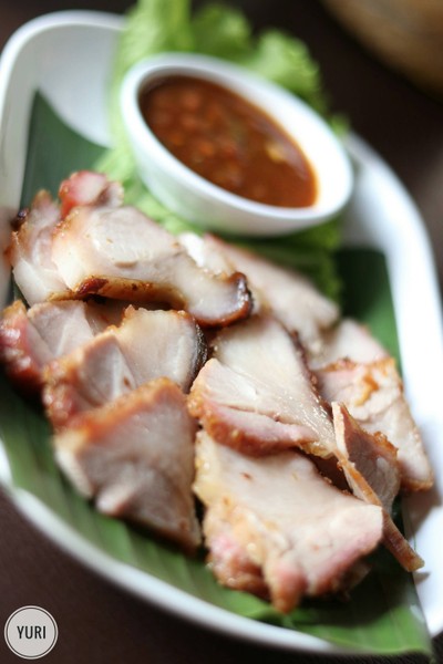 คอหมูย่าง