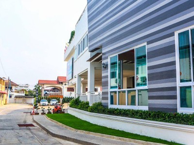 เดอะเกรซเรสซิเดนซ์