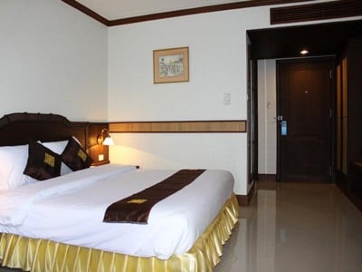 โรงแรมซันธาราเวลเนสรีสอร์ท