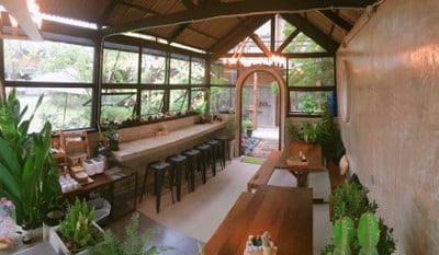 โรงแรมเยลโล่พิลโล