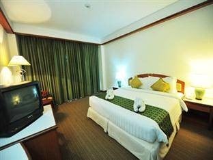 กรีนเวิลด์พาเลส