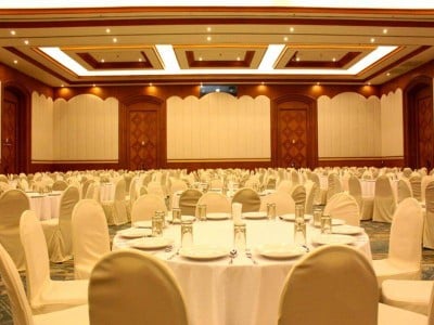 โรงแรมซันธาราเวลเนสรีสอร์ท