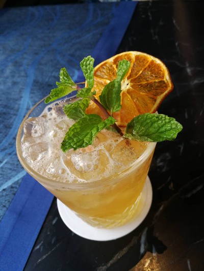 อาหาร หรือ เครื่องดื่ม