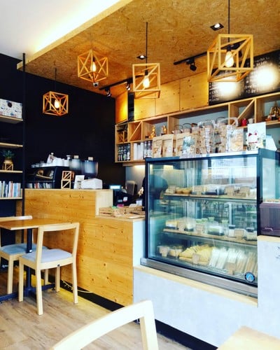 Take A Shot Coffee Bar บีทีเอส กรุงธนบุรี