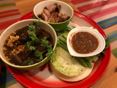 ข้าวสวย+เมนู A+เมนู B