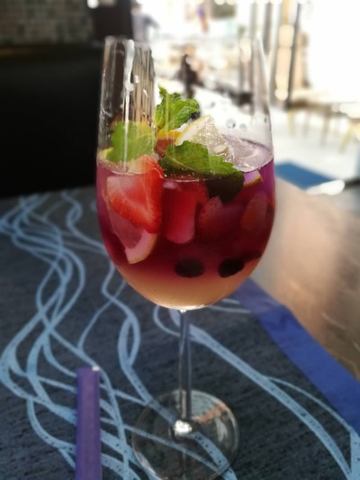 อาหาร หรือ เครื่องดื่ม