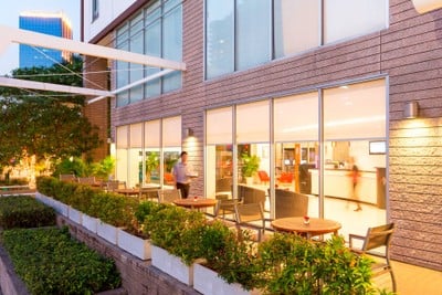 โรงแรมไอบิส กรุงเทพ สาทร